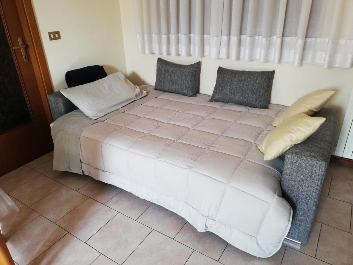 Apartamento Ginger'S House Malpensa Cardano Al Campo Exterior foto