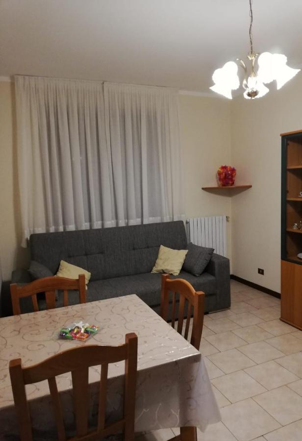 Apartamento Ginger'S House Malpensa Cardano Al Campo Exterior foto